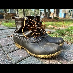 LL Bean Thinsulate Bean Boot size 10 mens. Gently used.